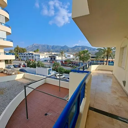 In Banana Beach, Apartment Marbella